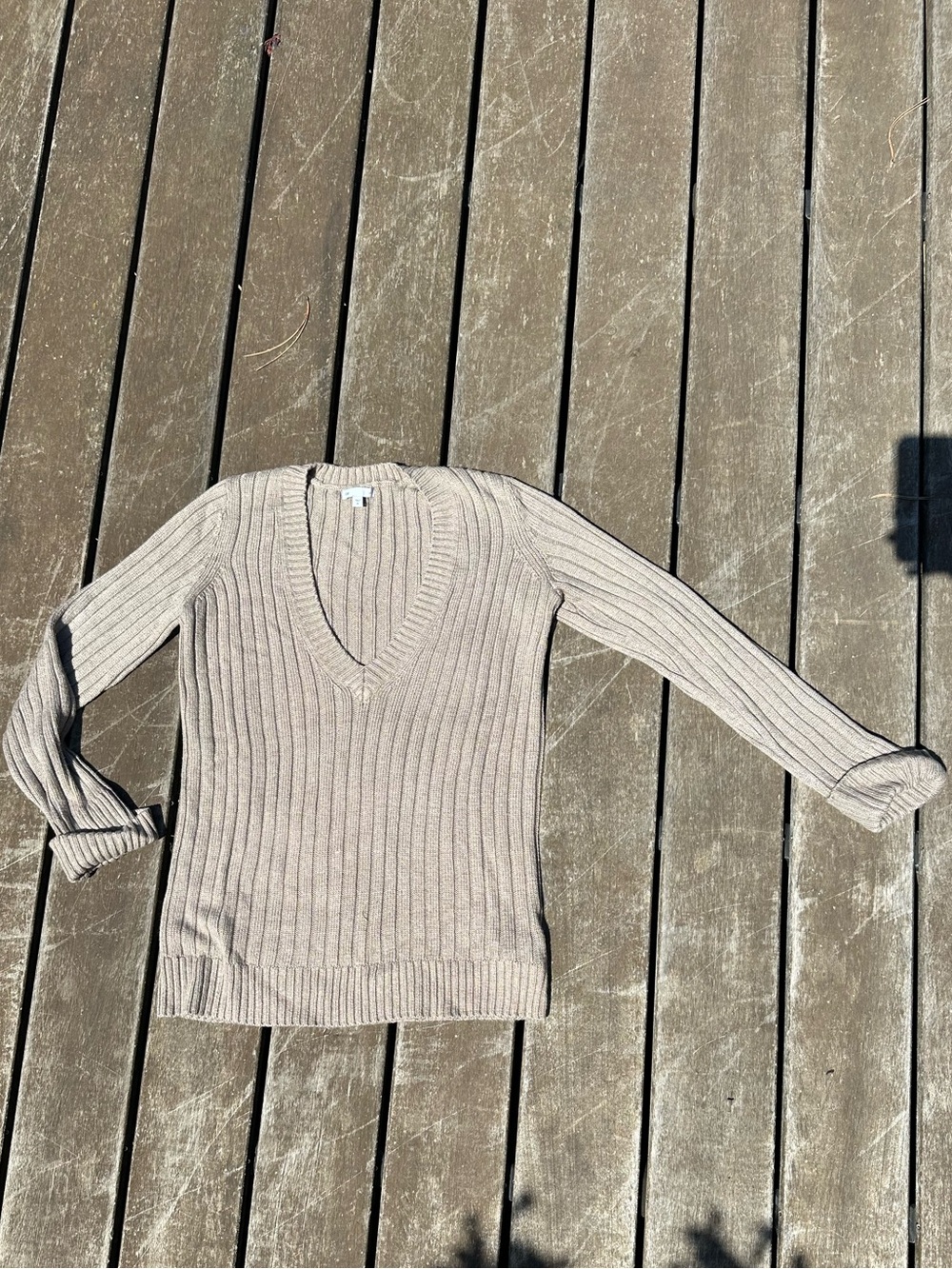 GAP Ribbed V-Neck Sweater - Taupe